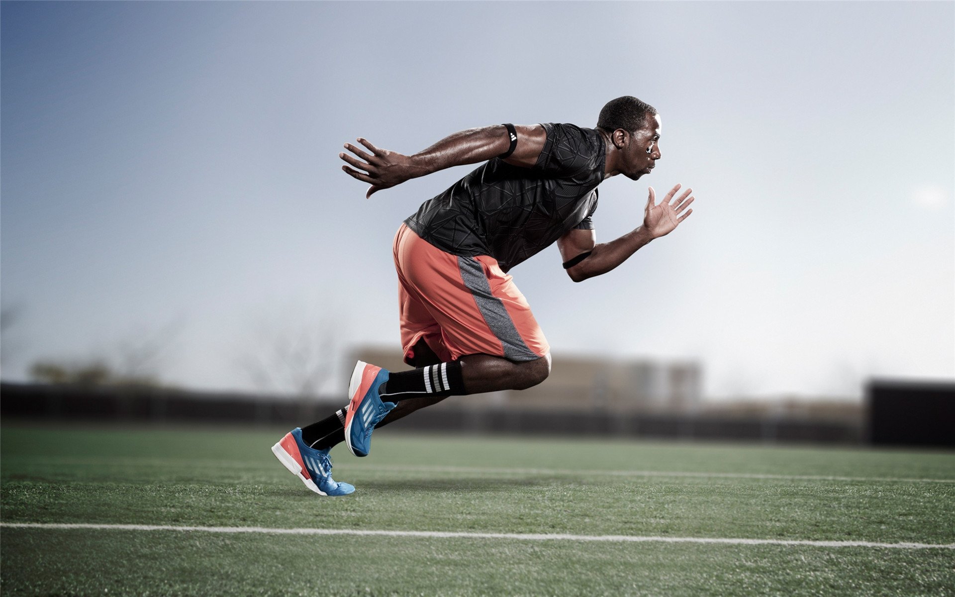 德甲战场火热：攻守激烈，精彩不断！，德甲打法